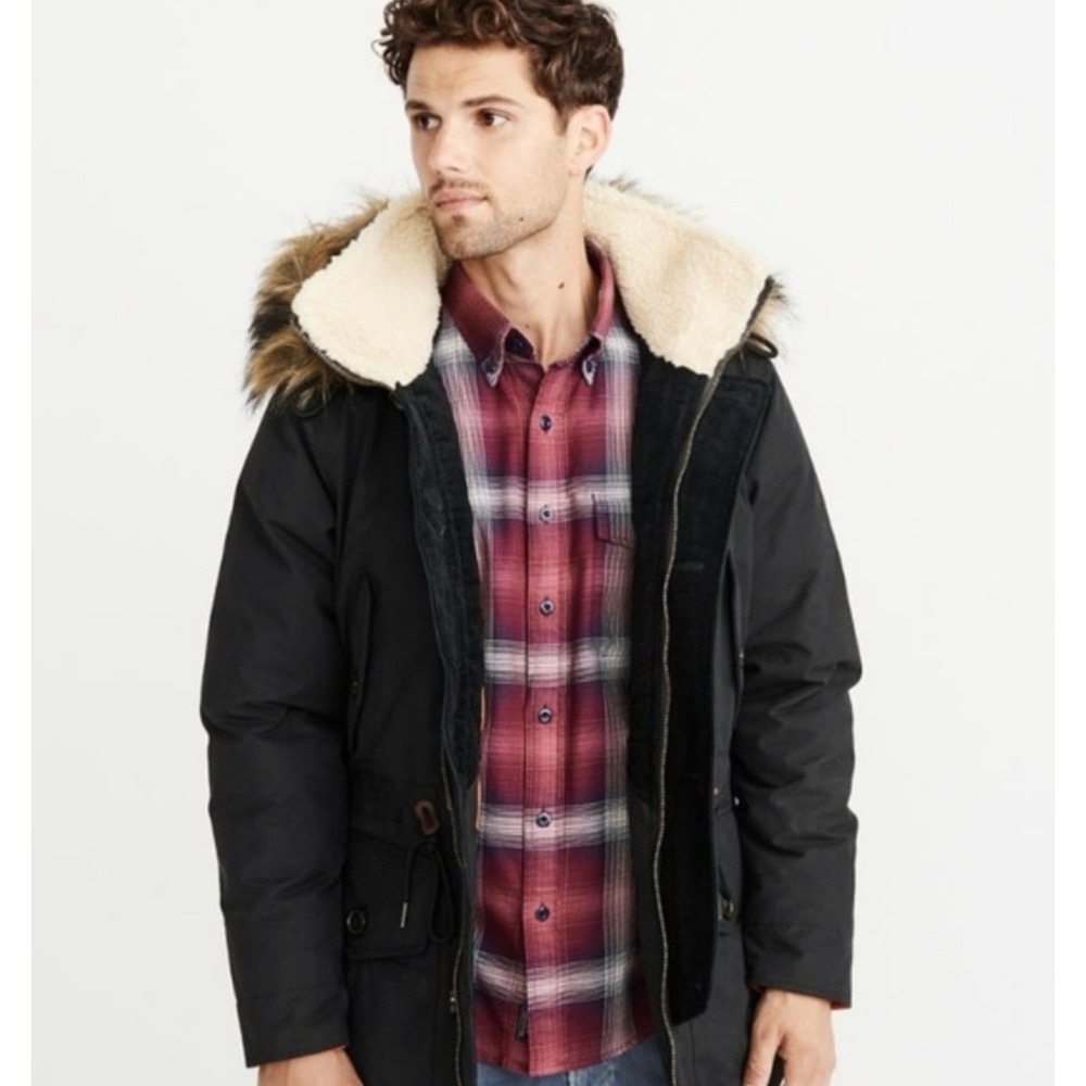 Abercrombie & Fitch Men's Medium Ultra Parka Coat Black Weatherproof Down Fill